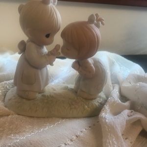 Precious Moments good friends
